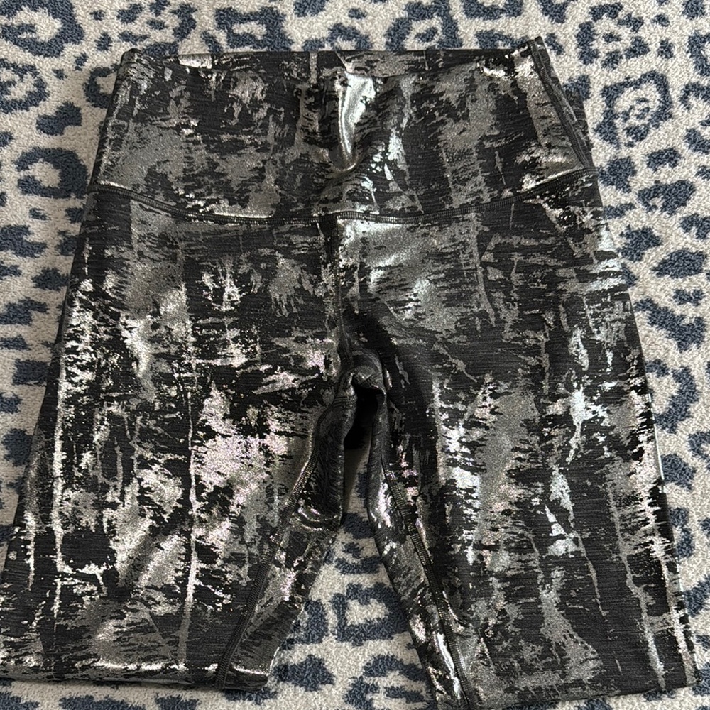 New without tags Lululemon Wunder Under Tight Size 8 HR Brindle Foil 28